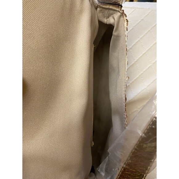 Nicole Miller Gold Sequin Shoulder Bag Size Small Appx. 9"x6"x1.5" RETAIL $60.00 - Picture 12 of 13